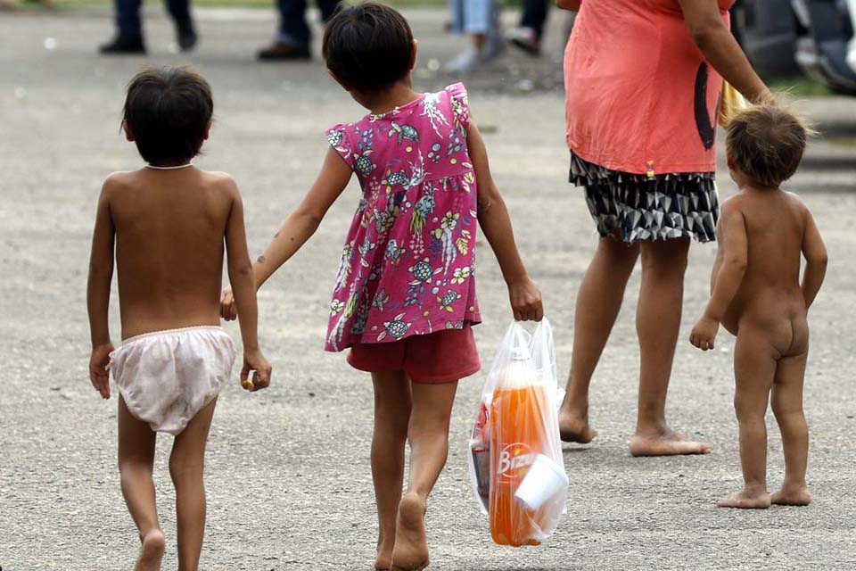 Crianças yanomami com desnutrição grave apresentam melhora