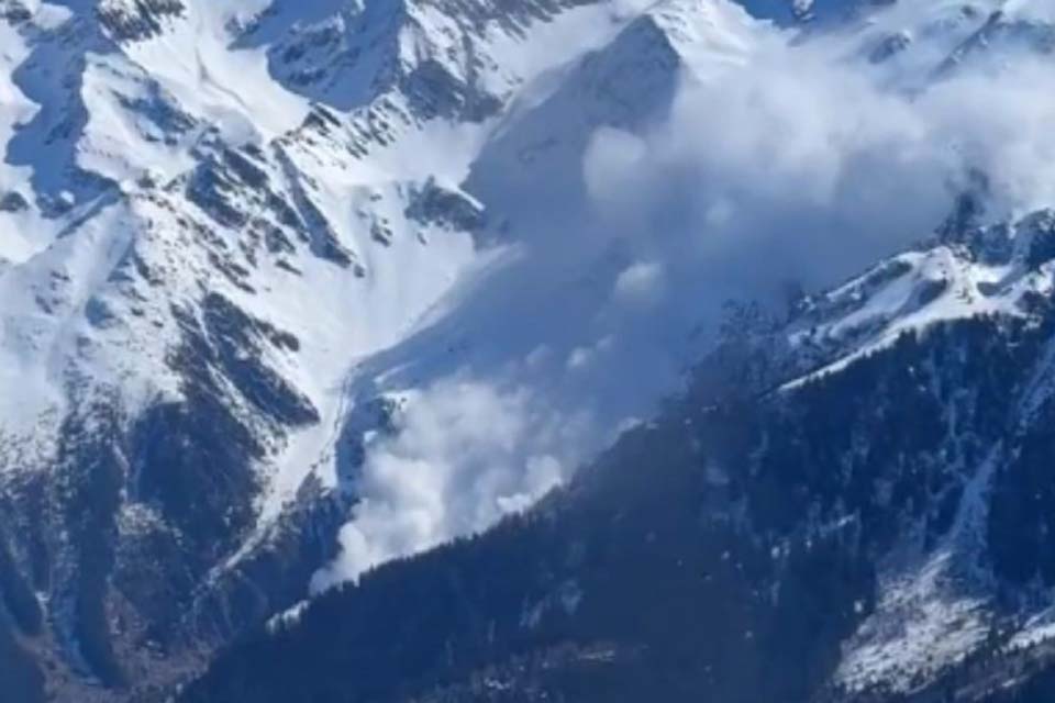 Avalanche fatal deixa seis mortos e um ferido nos alpes franceses