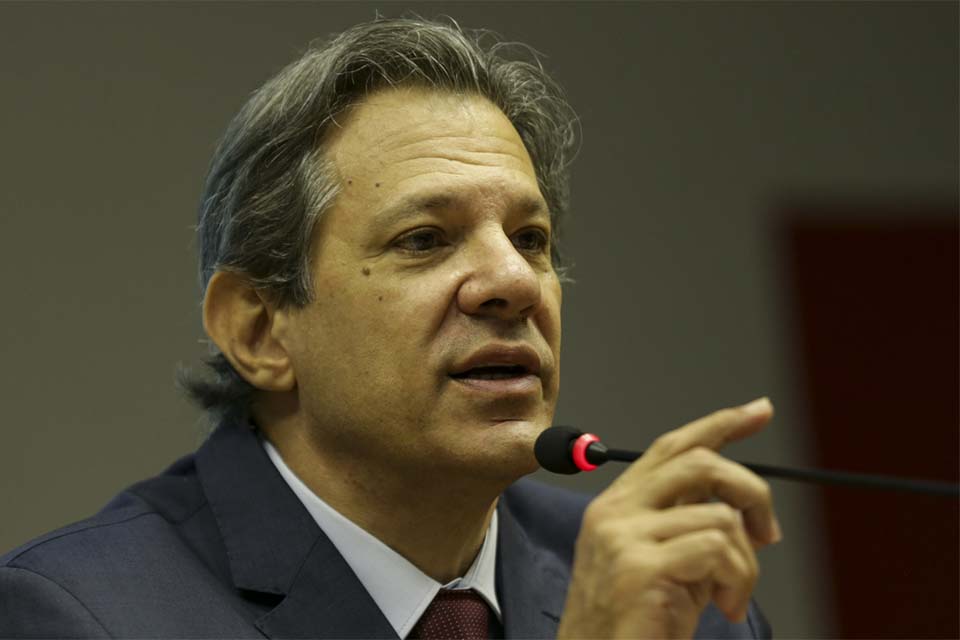 Haddad estima solução para precatórios até metade de novembro