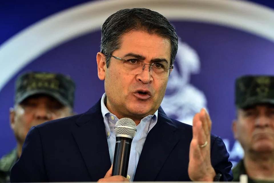 Presidente de Honduras diz que crise sanitária no país 'se complica a cada dia mais'