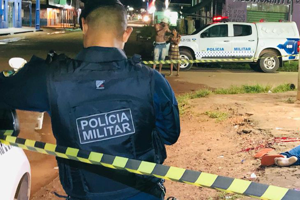 Homem é executado a tiros na frente de distribuidora de bebidas na zona leste