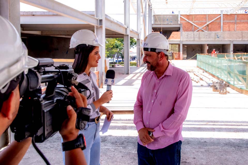 Prefeito Hildon Chaves realiza visita técnica para acompanhar construção da nova rodoviária; valor da obra é orçado em R$ 44 milhões