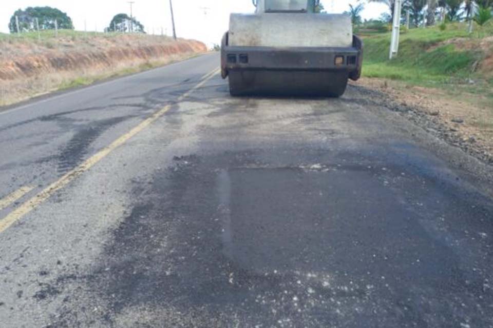 DER realiza manutenção na Rodovia do Café; manutenção aconteceu nos 22 km da via