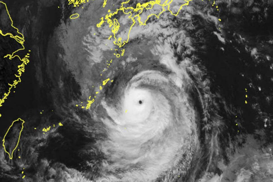 Japão se prepara para chegada de tufão; alerta de 