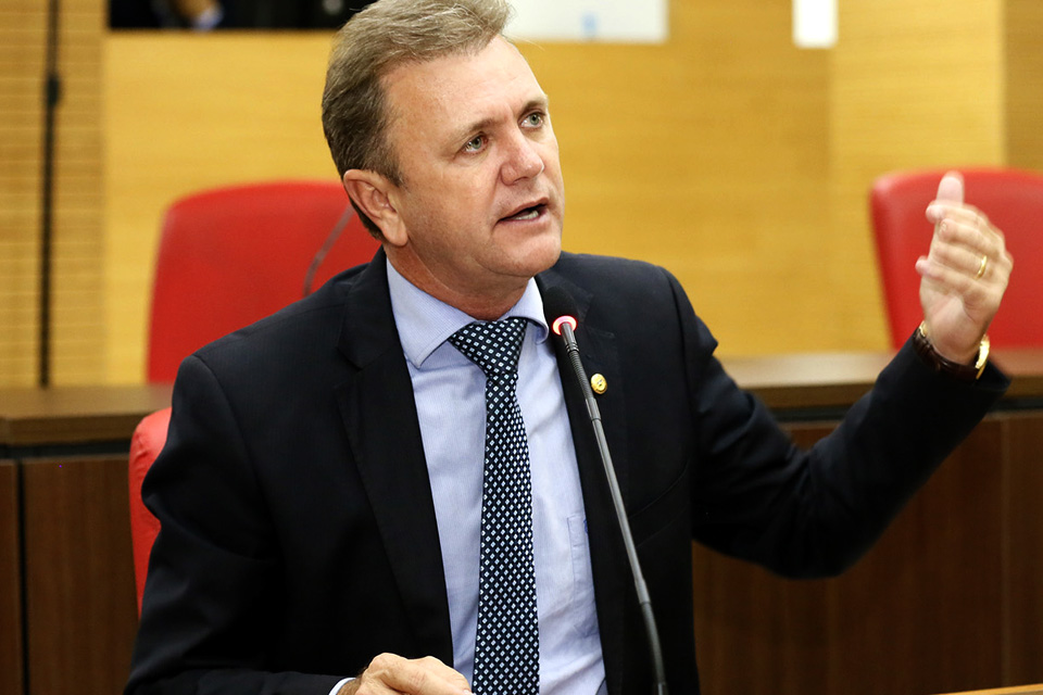 Chupinguaia vai receber duas ambulâncias adquiridas através de emenda do deputado Luizinho Goebel