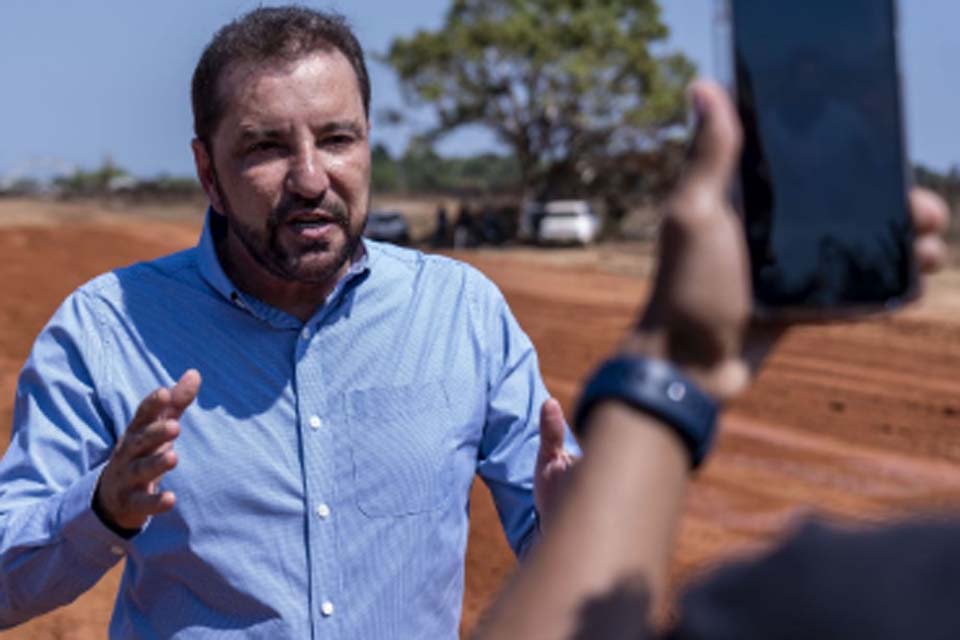 Para dar celeridade à recuperação das estradas e ramais prefeito Hildon Chaves determina Força-tarefa 