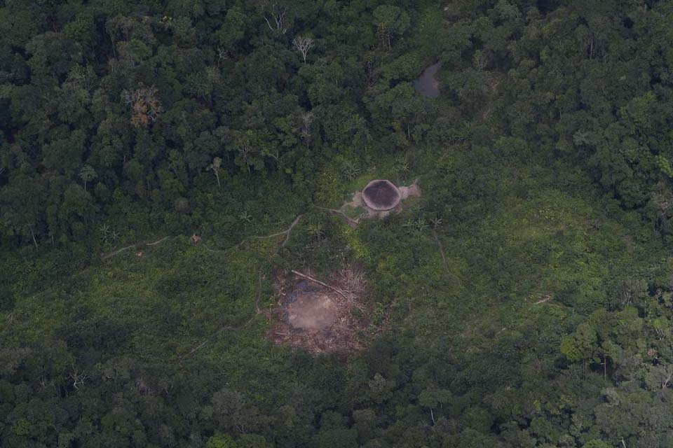 Justiça concede liberdade a garimpeiros presos em Terra Yanomami