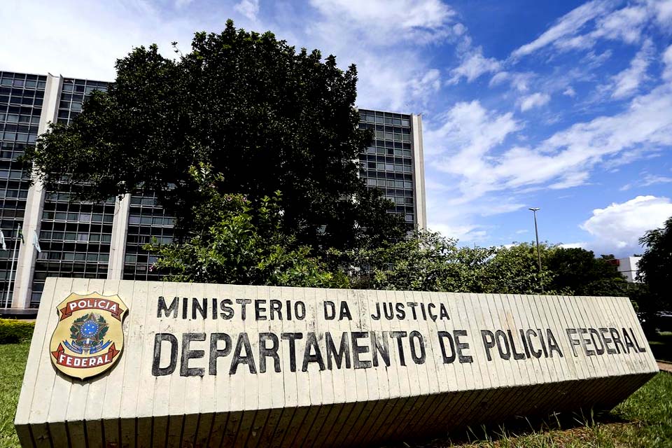 Polícia Federal investiga fraudes no pagamento do Auxílio Emergencial