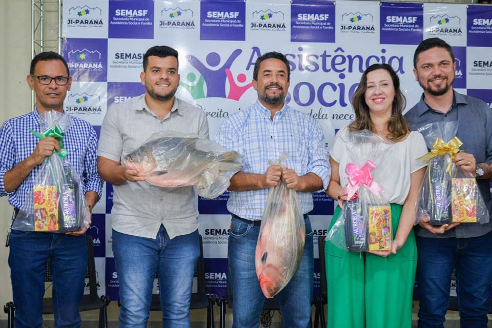 Semasf entrega kits do Projeto Páscoa Solidária às famílias cadastradas