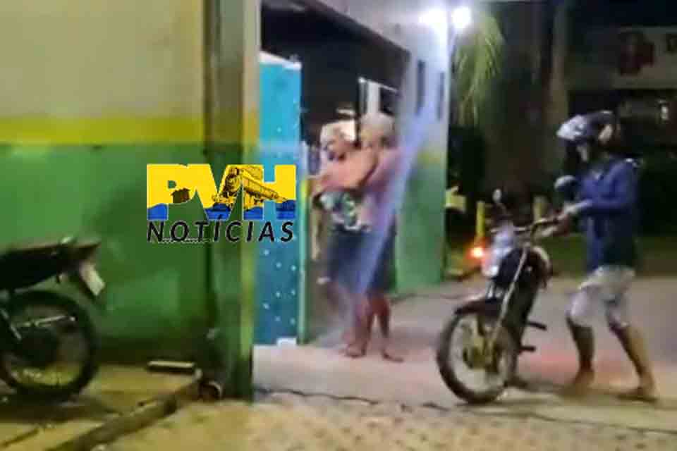  Homem é atacado a golpes de facão após discussão em bar na zona sul 