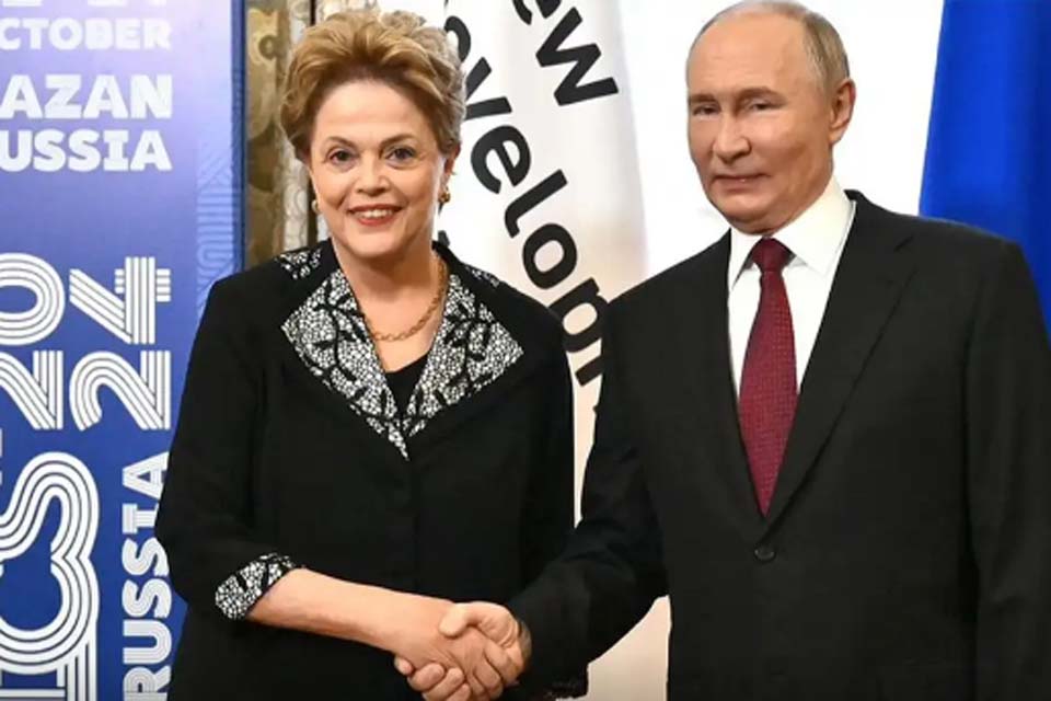 Putin oferece ao Brasil novo mandato no banco dos Brics com Dilma