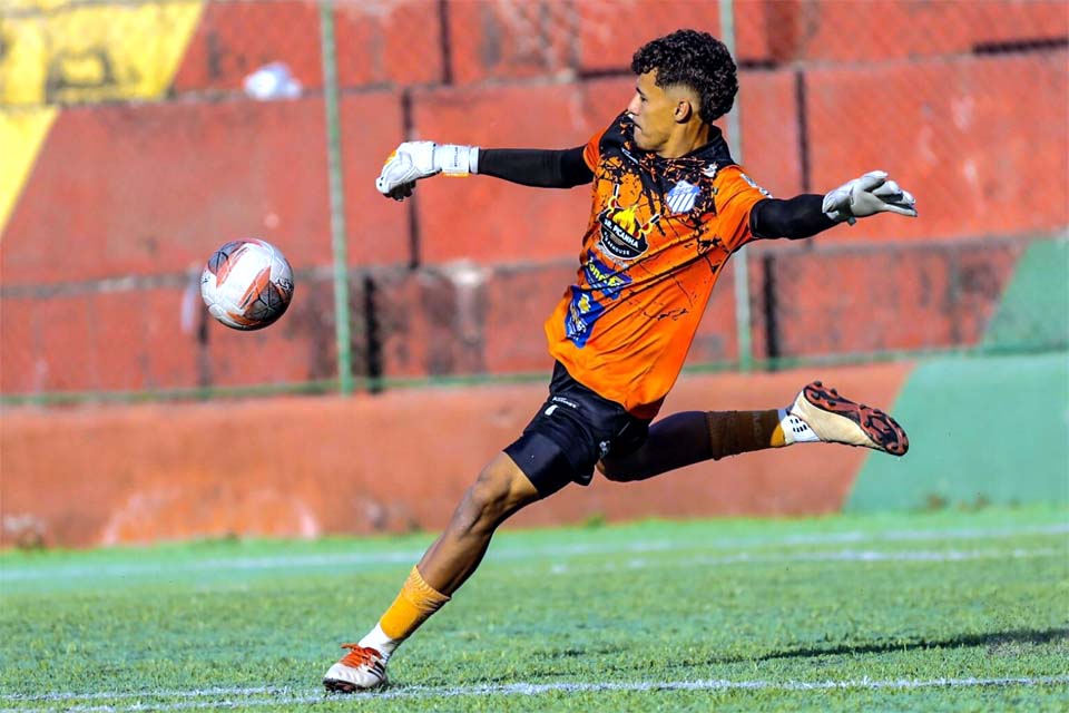 Atleta que cresceu em Jaru é eleito melhor goleiro de campeonato de juniores em São Paulo