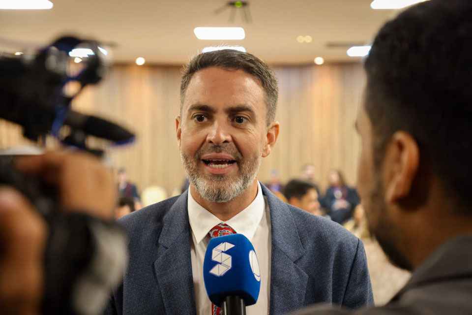 Prefeito Léo Moraes participa da posse do novo procurador-geral de Justiça do MPRO