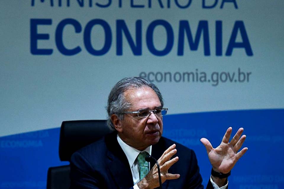 Novo auxílio emergencial só viria com calamidade pública, diz Guedes