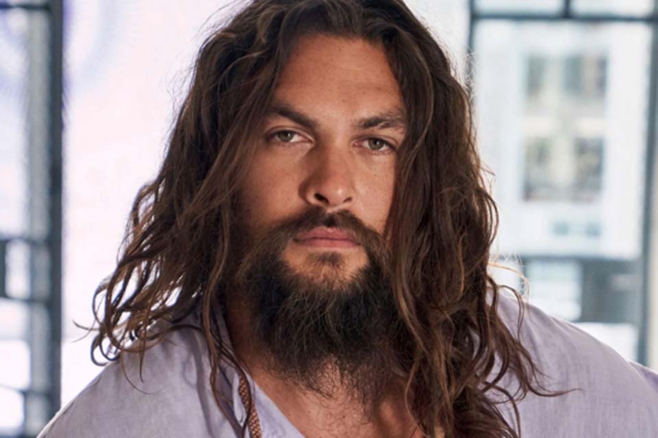 Jason Momoa desmente rumores de reconciliação com ex-esposa: 