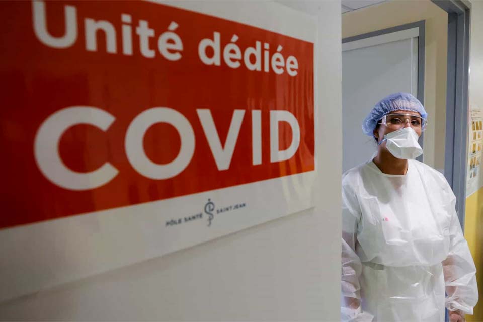 França tem mais de 30 mil pessoas hospitalizadas devido à pandemia