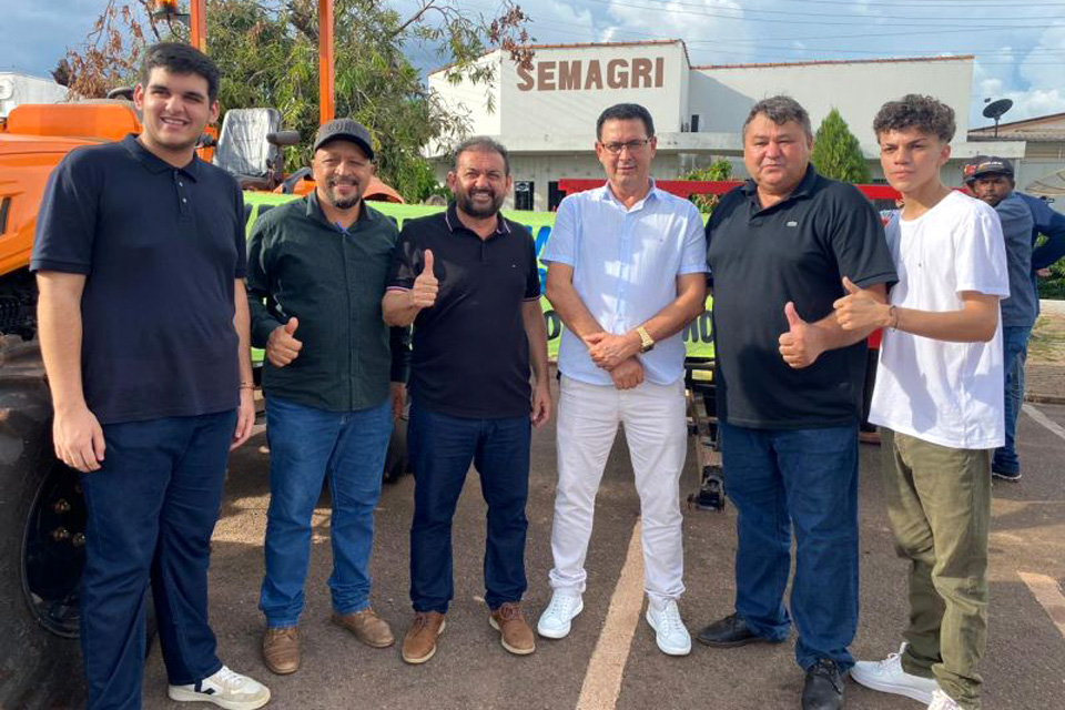 Emenda do Deputado Laerte Gomes garante trator e implementos agrícolas para Rolim de Moura