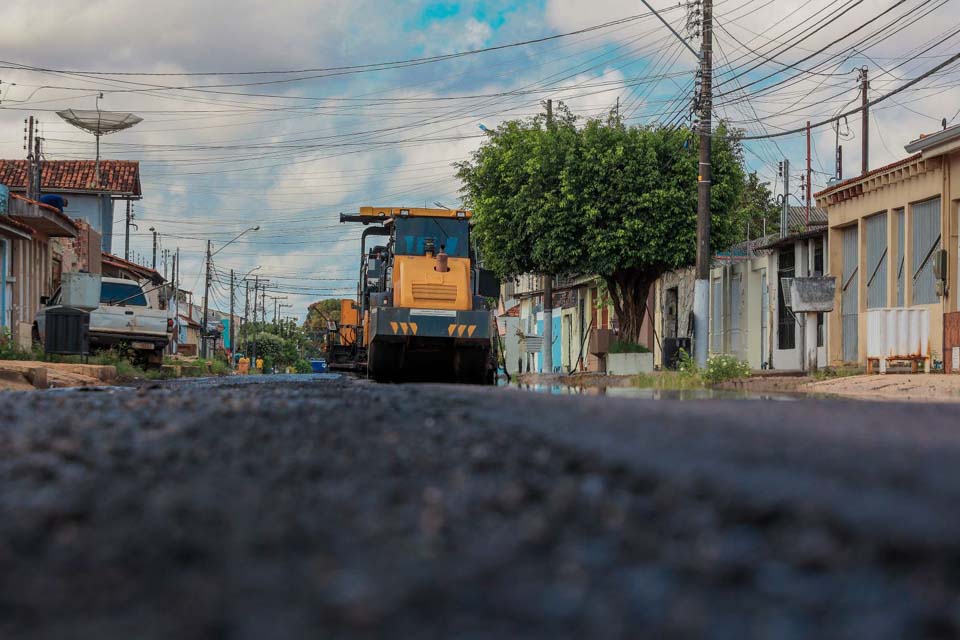 Serviços de drenagem e recuperação asfáltica chegam a bairros de Porto Velho nesta segunda-feira (5)Z