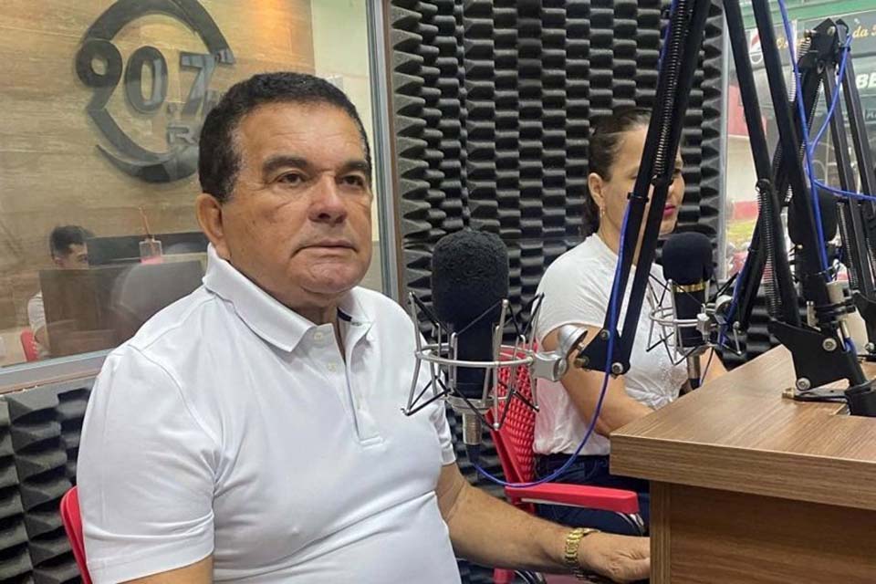 Ex-senador Ernandes Amorim anuncia desistência da candidatura a prefeito de Ariquemes