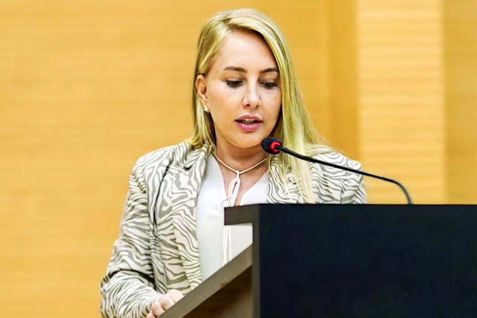 Ieda Chaves solicita policiamento ostensivo e novos totens de segurança no Morar Melhor