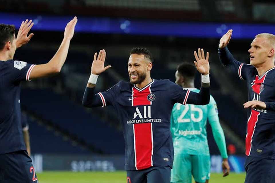 VÍDEO - Neymar marca 2 em goleada do PSG sobre o Angers; Gols e Melhores Momentos