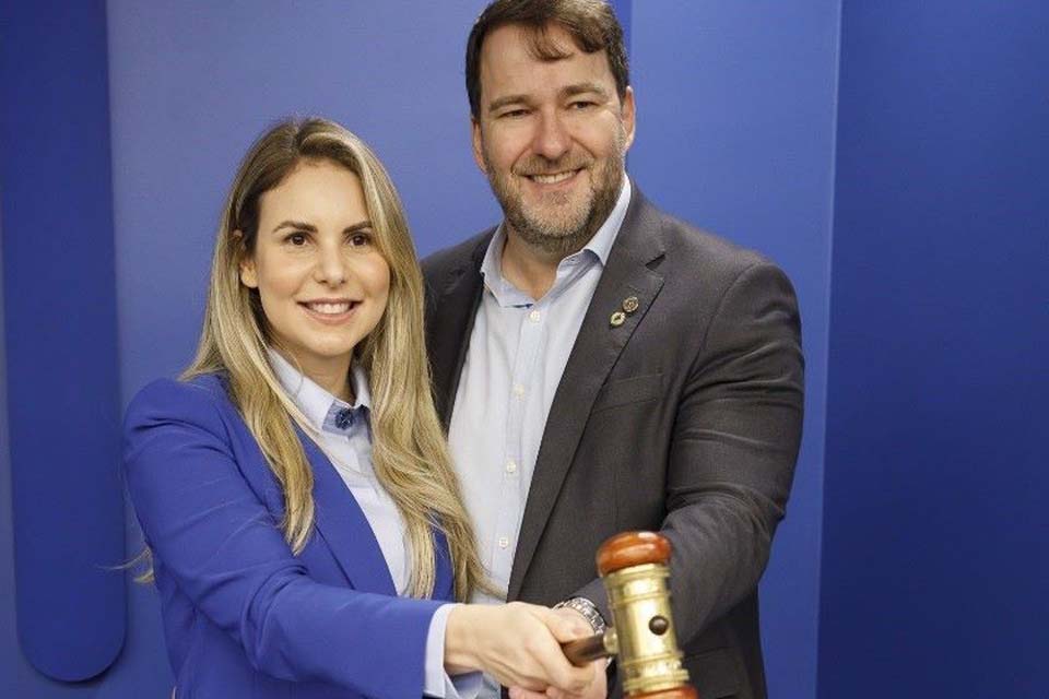 Ariquemes terá 100% de iluminação pública, anuncia deputado Alex Redano