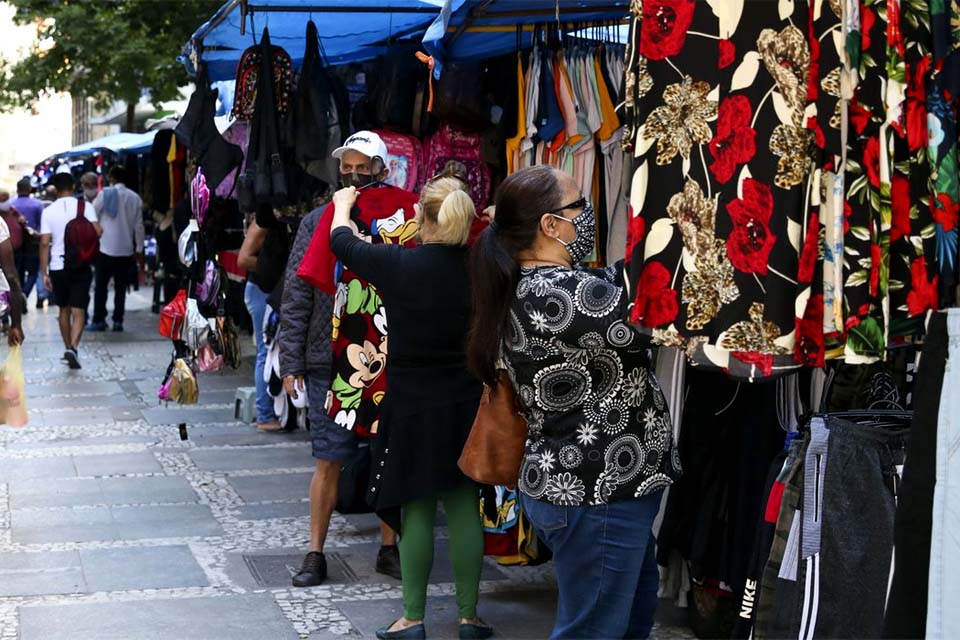 Ipea: renda dos mais pobres foi 32% maior que o habitual em agosto