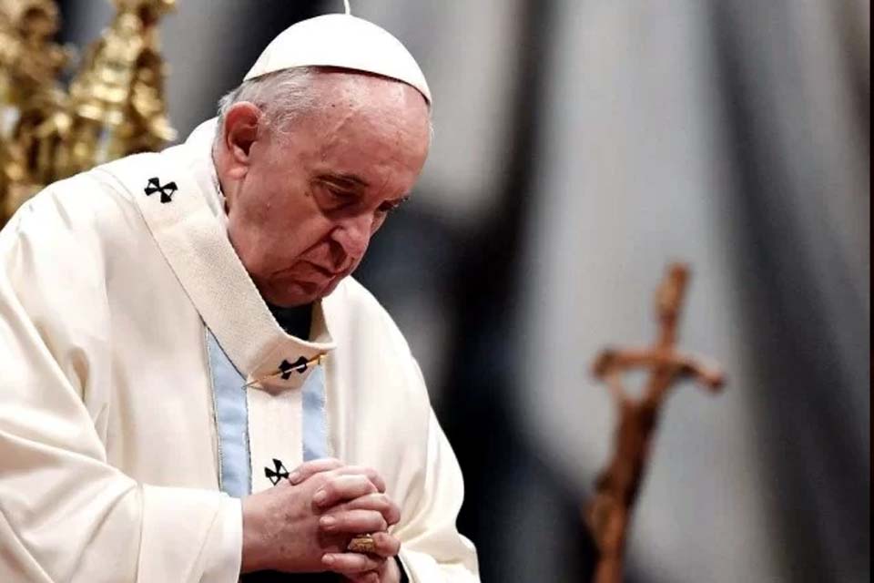 Papa Francisco pede fim da pena de morte e convida jovens a agirem pela paz