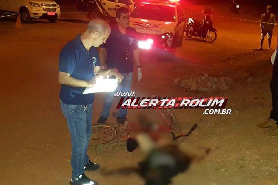 Homem é executado a tiros no meio da rua em Rolim de Moura