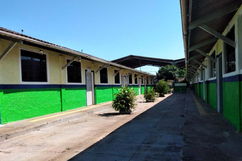 Obras e melhorias realizadas nas escolas da região Central do Estado foram destacadas durante encontro em Ji-Paraná