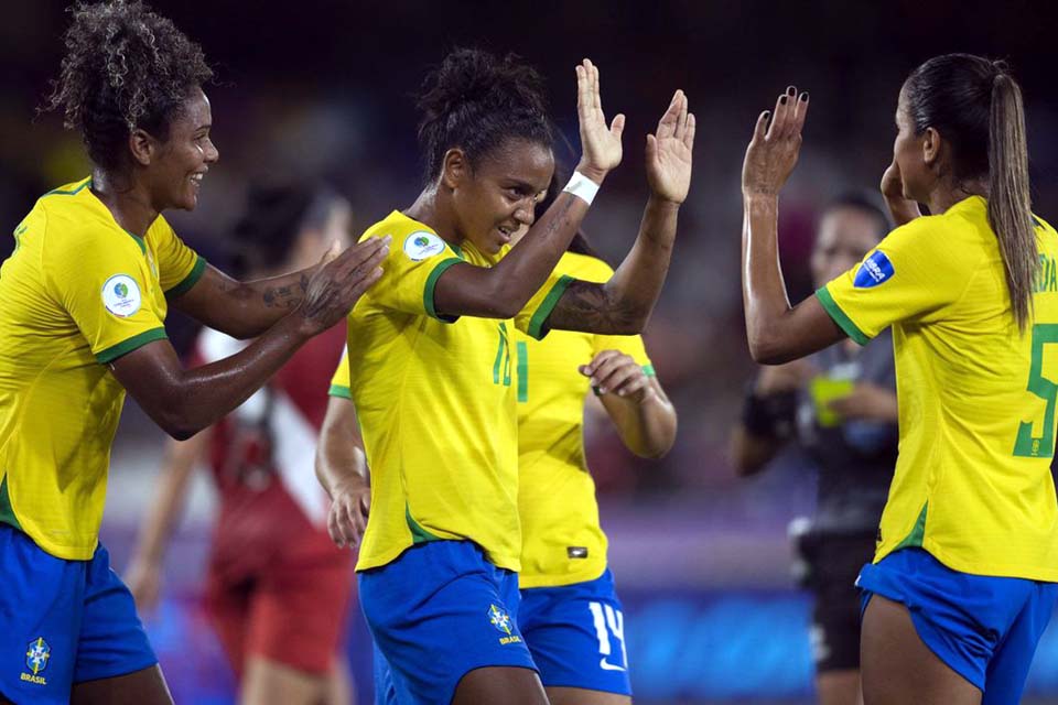 Brasil encara Paraguai em semi decisiva da Copa América Feminina