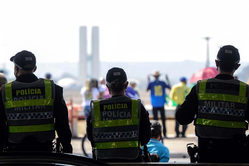 Zanin libera concurso da PMDF após fim de restrição para mulheres