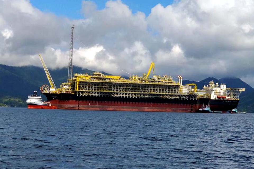 Petrobras prevê produção de 2,07 milhões de barris por dia em abril