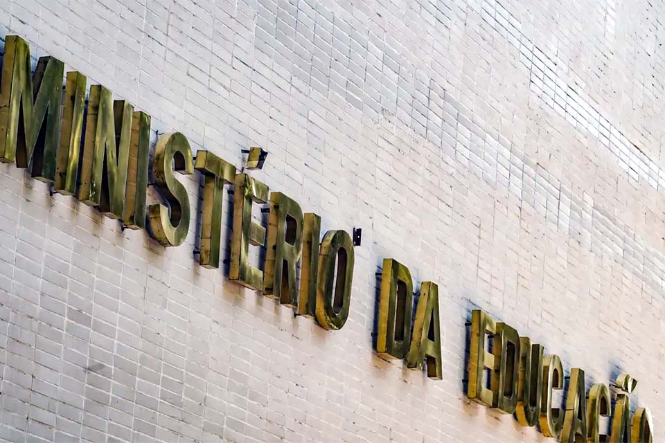 Ministério da Educação premia iniciativas de gestão e boas práticas