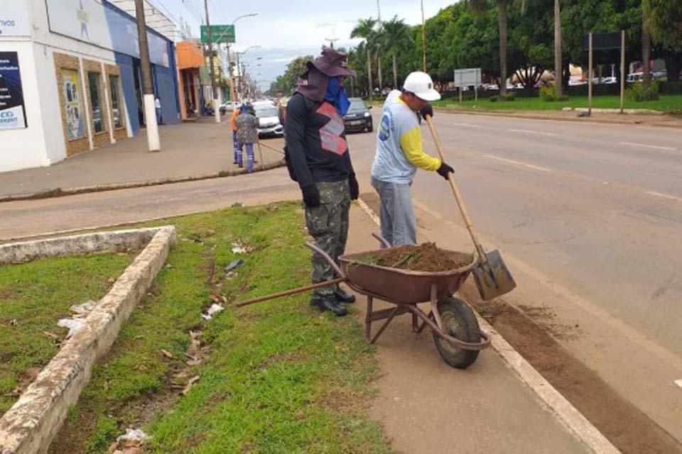 Prefeitura inicia mutirões para atender bairros e distritos de Porto Velho