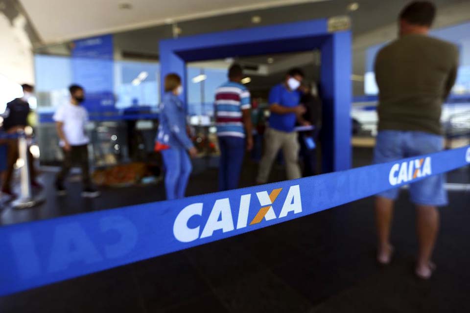 Caixa abre 770 agências amanhã para pagar auxílio emergencial e FGTS