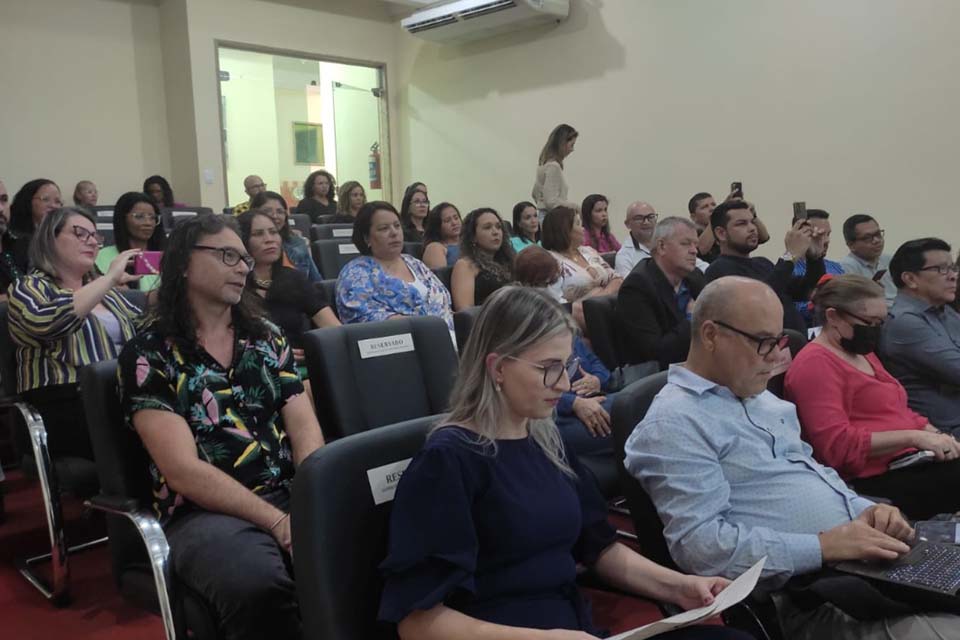 Aula inaugural reúne acadêmicos de mestrado e doutorado em Educação Escolar na Unir