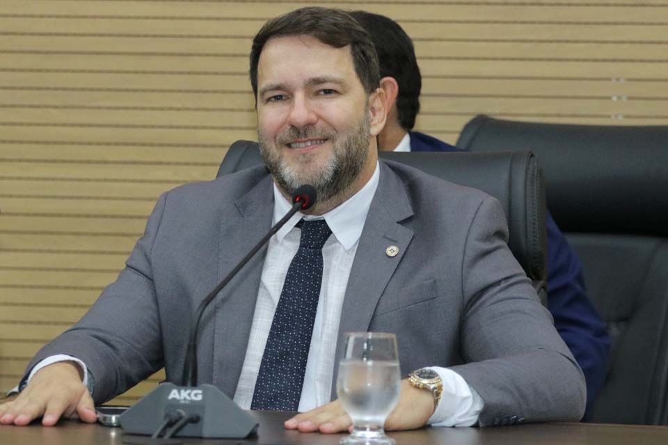 Deputado Estadual Alex Redano destina R$ 900 mil para o esporte, cultura e lazer em Ariquemes