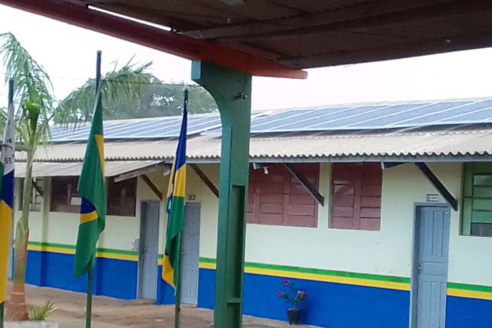 Projeto de energia solar fotovoltaica contempla escolas estaduais no município 