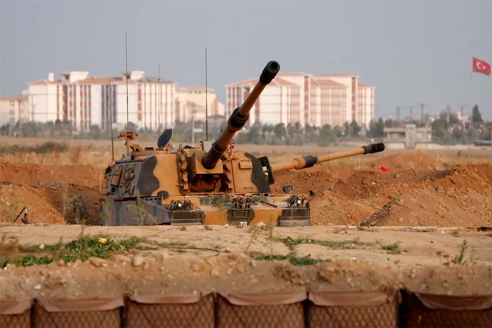 Turquia aceita cessar-fogo em operação contra curdos na Síria, anuncia vice dos EUA