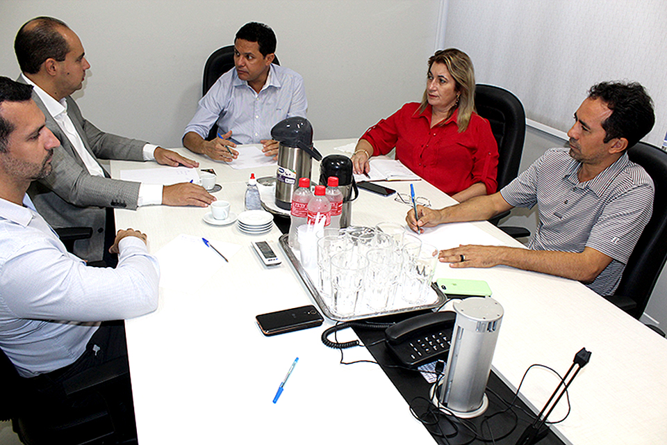 Em reunião com SEEB-RO, representantes do BB anunciam medidas para tentar solucionar os ‘claros’ existentes em Rondônia