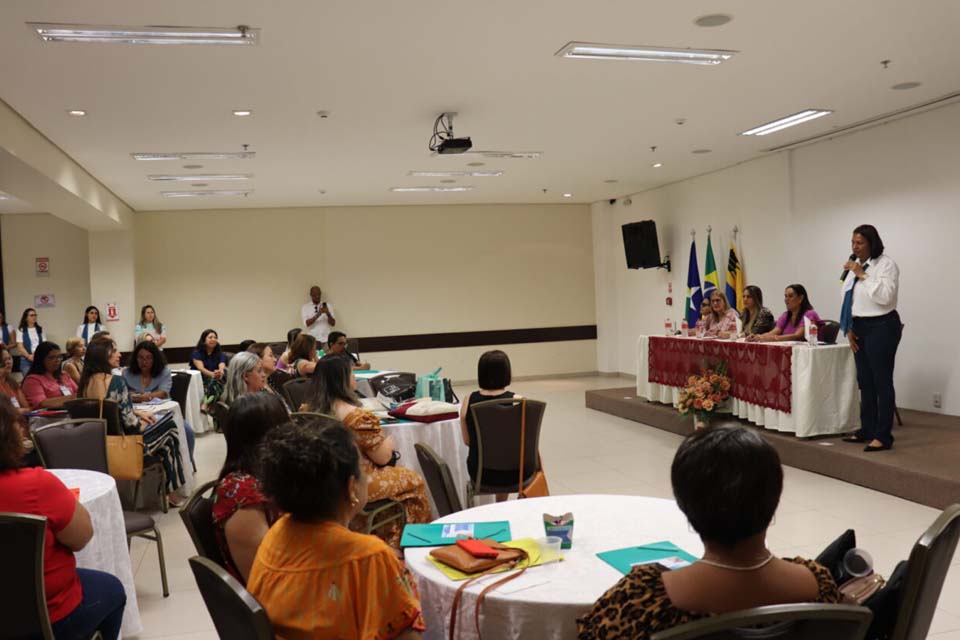 Professores da Rede Estadual participam de formação sobre técnicas de leitura e de escrita no Sistema Braille