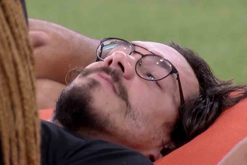 BBB22: 'Já ganho o Big Brother se a Anitta falar que me pega', diz Elizer