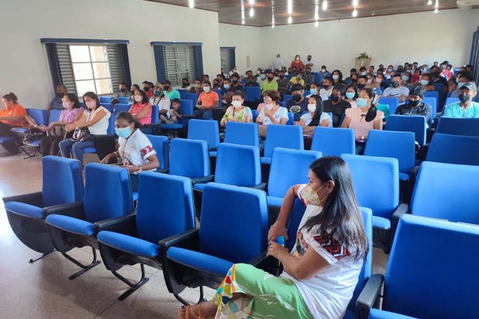 Professores de escolas indígenas da região do Madeira Mamoré participam de encontro pedagógico