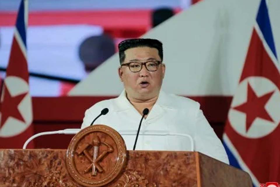 Coreia do Norte vai lançar satélite espião no espaço, diz Kim Jong-un