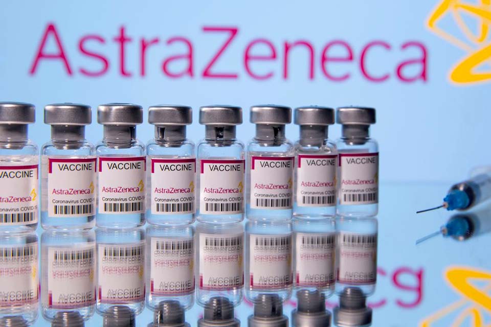 AstraZeneca: 3ª dose de vacina produz forte resposta imune, diz estudo