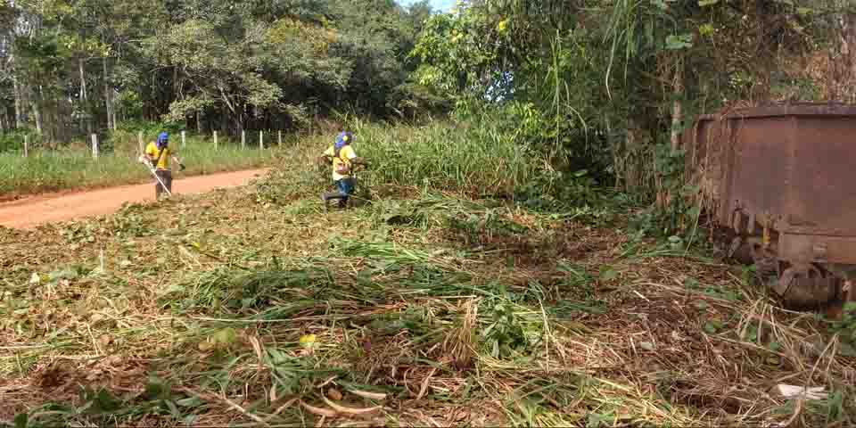 Município atende comunidade Paulo Leal com atividades de educação ambiental e limpeza