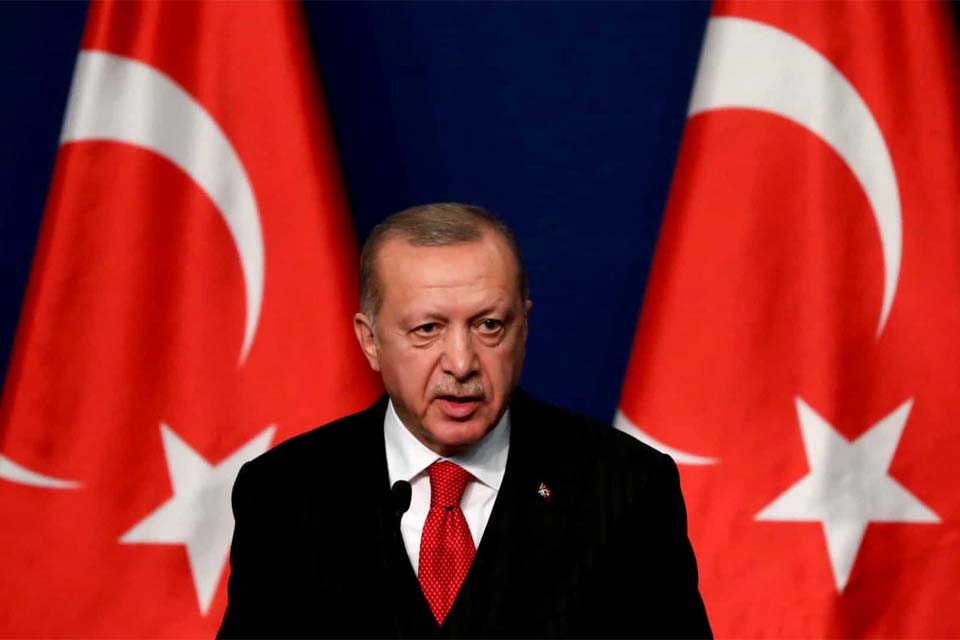 Erdogan confirma candidatura a presidenciais de junho 2023 na Turquia