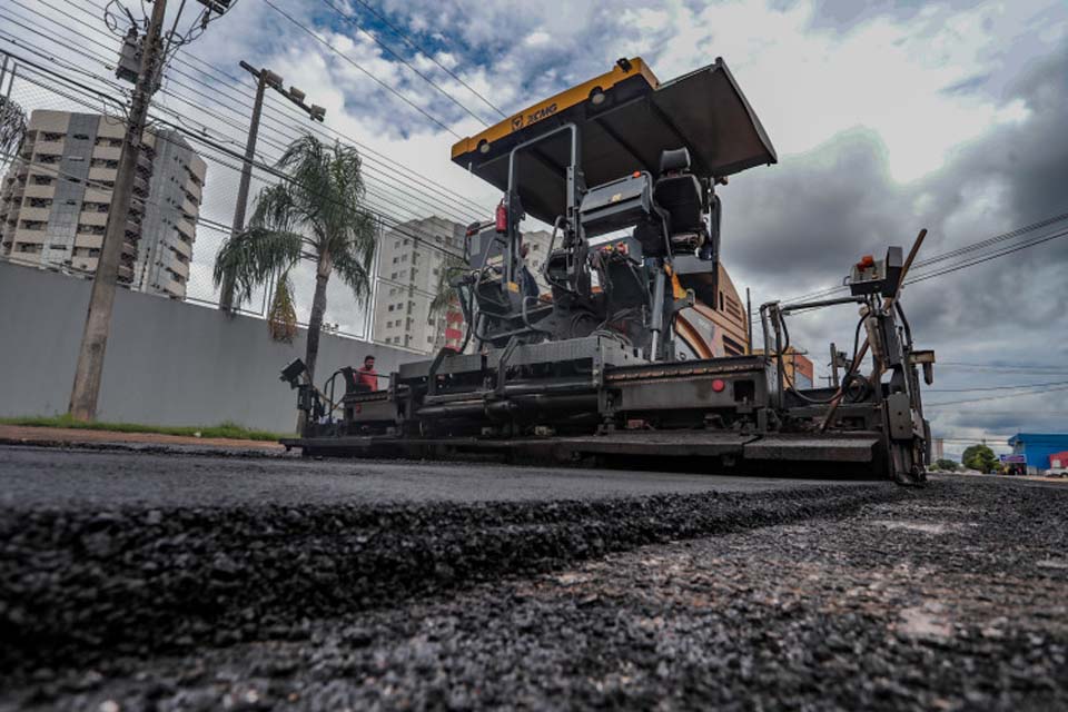 Obras de infraestrutura ocorrem em 14 bairros de Porto Velho; ações contam com dez frentes de serviços 