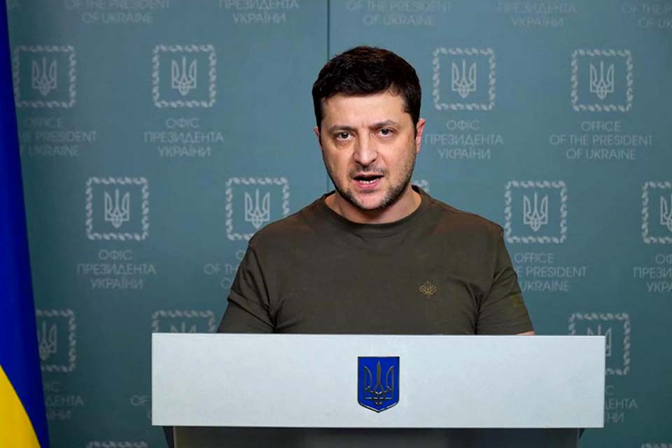 Zelenskiy pede à Europa para reforçar sanções contra Rússia